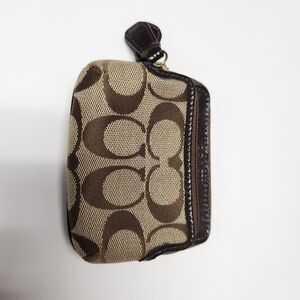 Coach Signature Canvas Zip Wallet